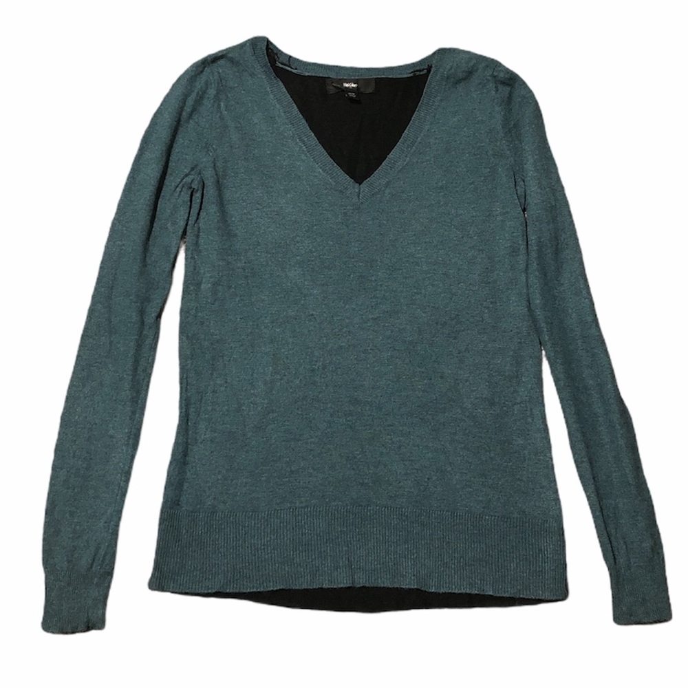 Green & Black V-neck Sweater - EUC